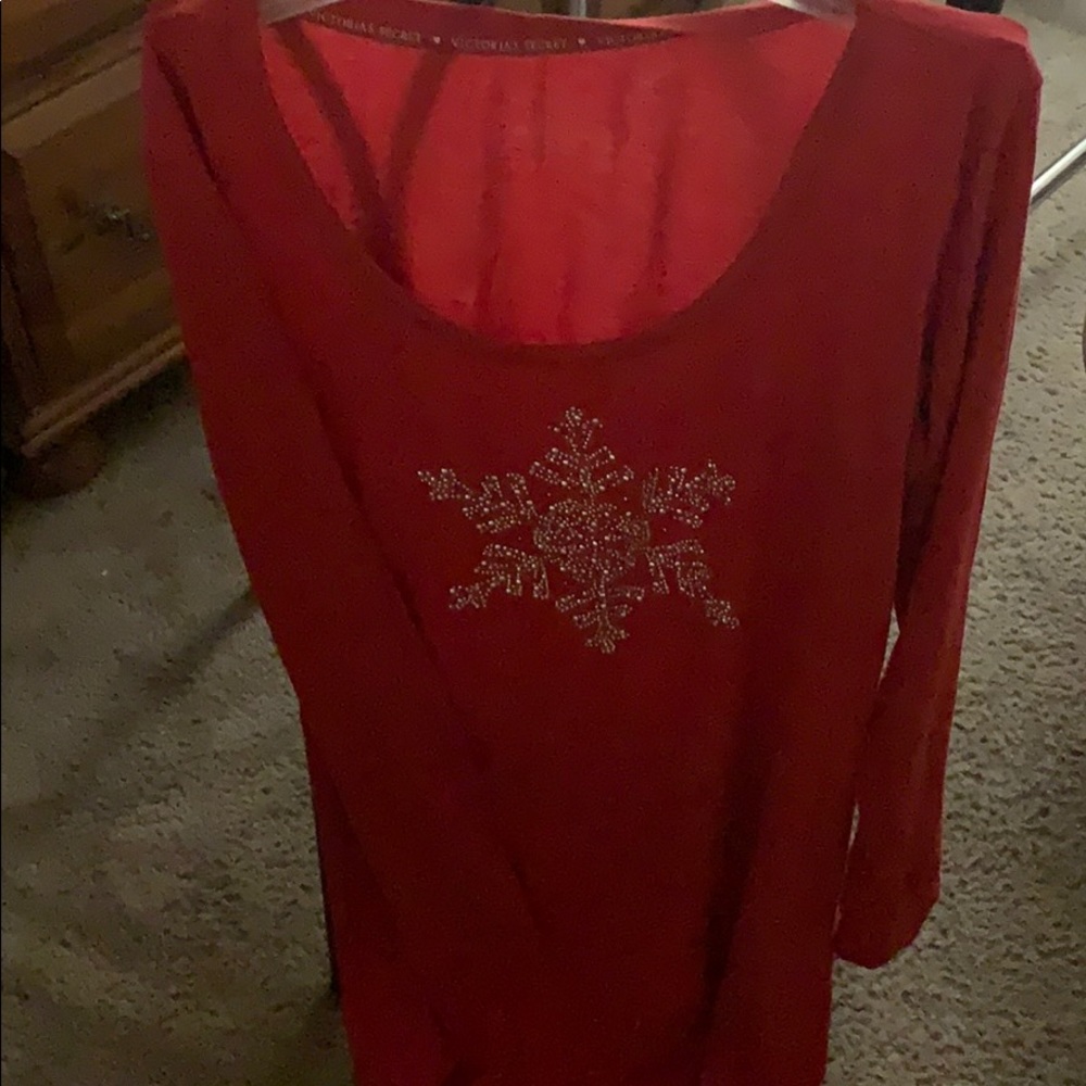 *Free with bundleOnly Victoria’s Secret Pajamas